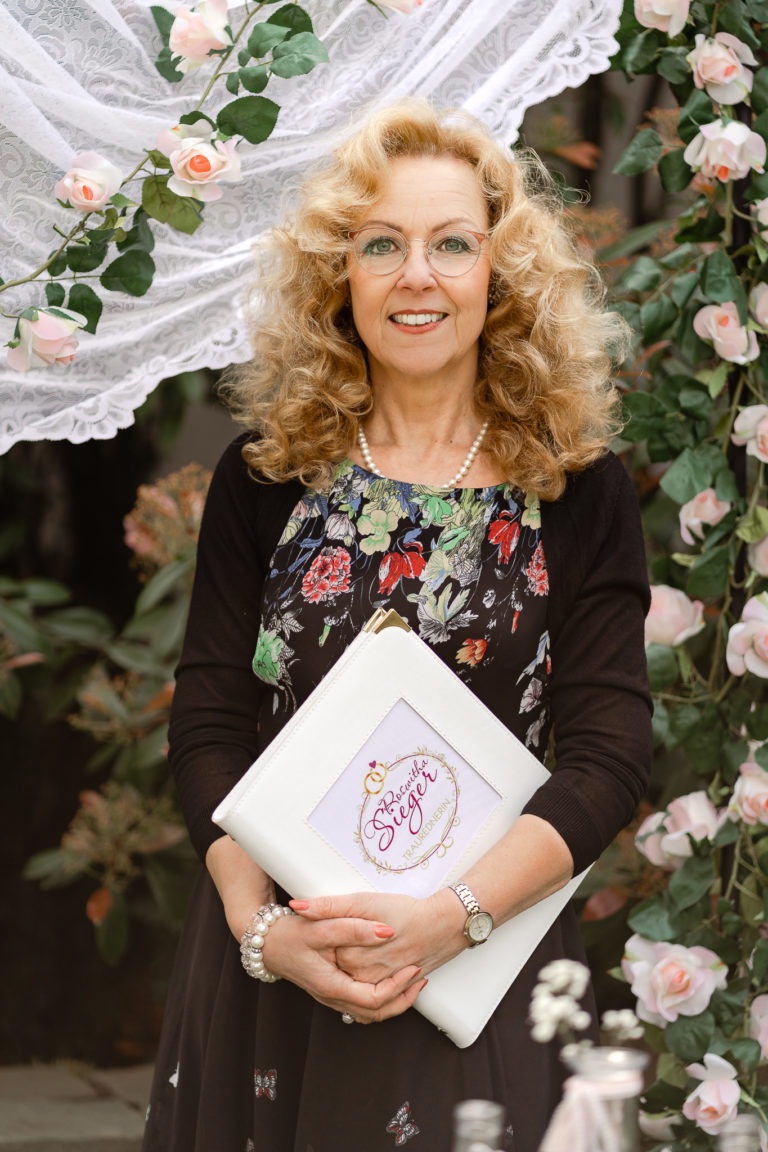 Freie Trauung Kerpen Bergheim Erftkreis www.Roswitha Sieger.de 2 768x1152